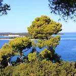 With Parking Space Stinjan, - 20816 Apartament Pula