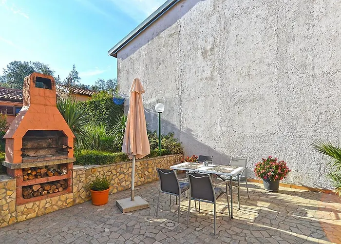 With Parking Space Stinjan, - 20816 * Pula