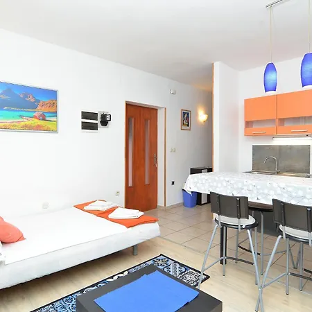 Appartement With Parking Space Stinjan, - 20816
